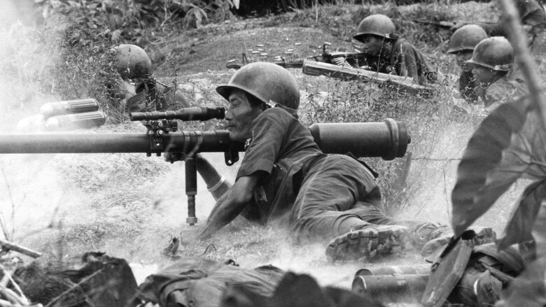La increíble historia del niño de 12 años que fotografió la Guerra de Vietnam