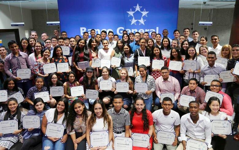 Banco General: “Persigan sus sueños y cada día tengan una dosis de actitud positiva”