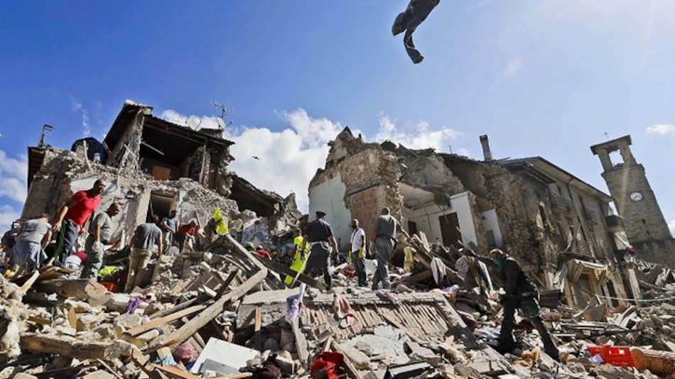 Decenas de muertos por sismo devastador en el centro de Italia