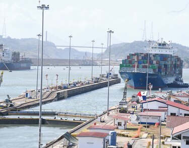 Corte Suprema avala nuevos negocios en el Canal de Panamá