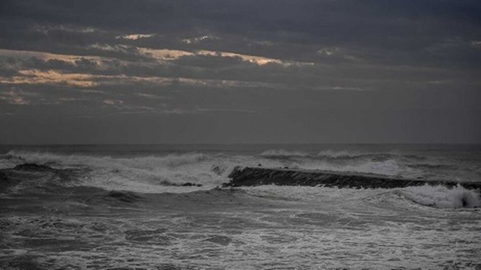 Huracán Leslie avanza rápidamente hacia Portugal y España