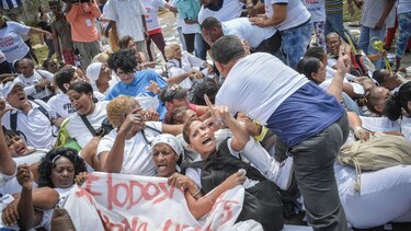 Detienen a opositores en Cuba antes de llegada de Obama