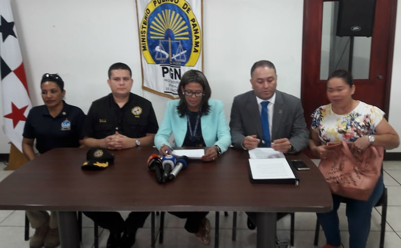 'Que le den la pena máxima', dice madre de docente asesinada