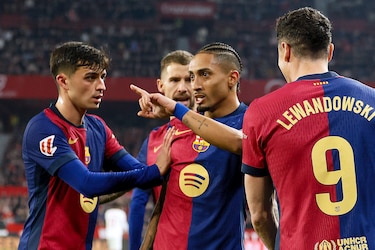 LaLiga adquiere un tono rojo intenso tras victoria del Barça en Sevilla