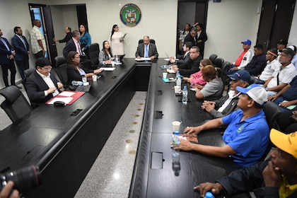 Docentes y Asamblea Nacional dialogan por el fin de huelga, proponen retorno a clases con garantías laborales