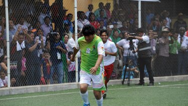 Evo Morales cancela giras por operación de rodilla