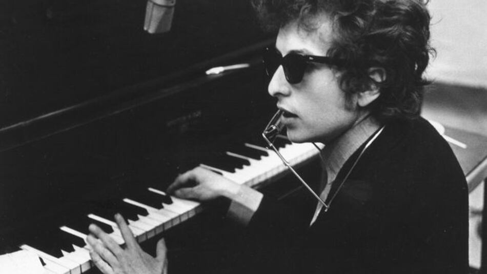 Bob Dylan: poder poético y musical obtiene un Nobel