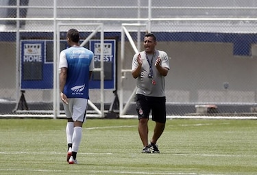 López dice que no llega como el salvador del Sporting SM