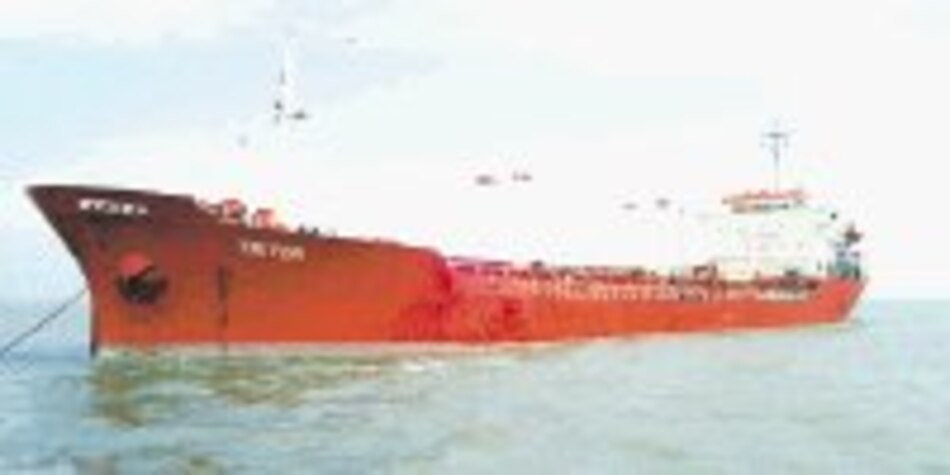 Industria marítima Exigirán doble casco a tanqueros
