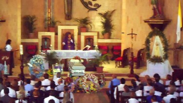 Realizan honras fúnebres del folclorista Óscar Poveda