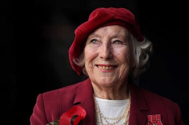 Vera Lynn celebra sus 100 años con un nuevo álbum