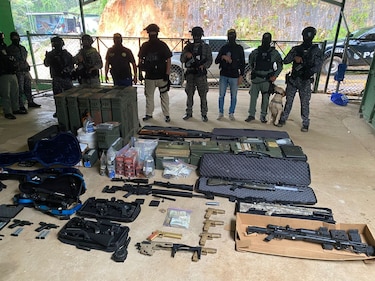 Una anciana guardaba un arsenal de armas y casi 40 mil municiones en su residencia en Boquete