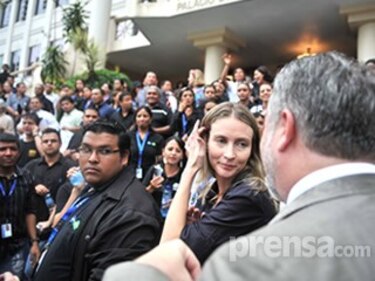 Martinelli indulta a los periodistas Bacal y González