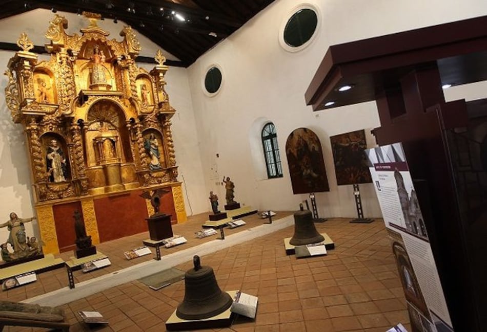 El Arco atractivo del Casco