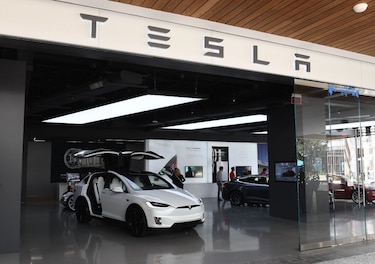 Un regulador acusa a Tesla de engañar a los consumidores