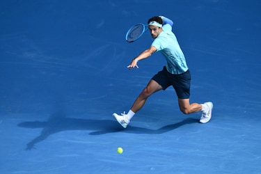 Djokovic avanza a semifinales tras la retirada de Musetti