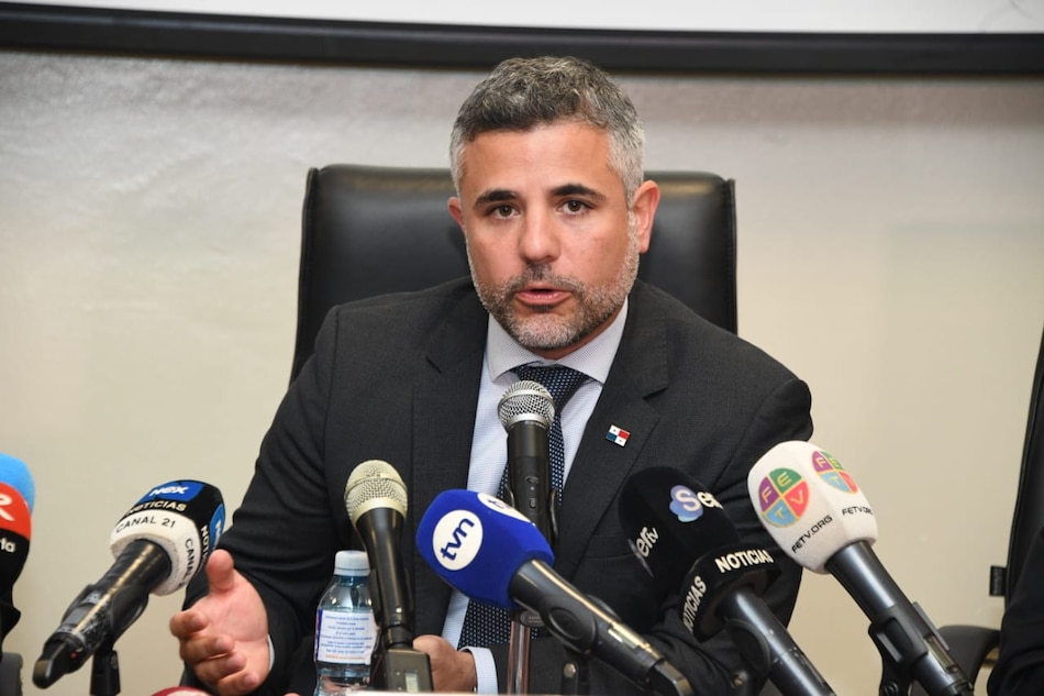 Contrato ‘llave en mano’ para ampliar la vía España