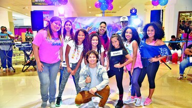 Competencia de baile ‘Muévelo con Saks’