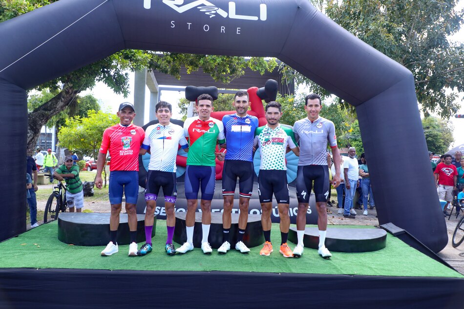 Franklin Archibold toma el liderato en la Vuelta a Chiriquí