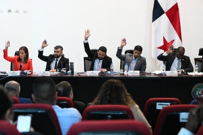 Minuto a minuto | Comisión excluye a Russo y Leblanc de la lista de candidatos a Defensor que será remitida al pleno