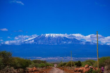 Panameños van rumbo a la cima del Kilimanjaro