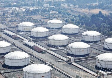 Plan estatal reduce en 3,200 millones de dólares deuda de Pemex