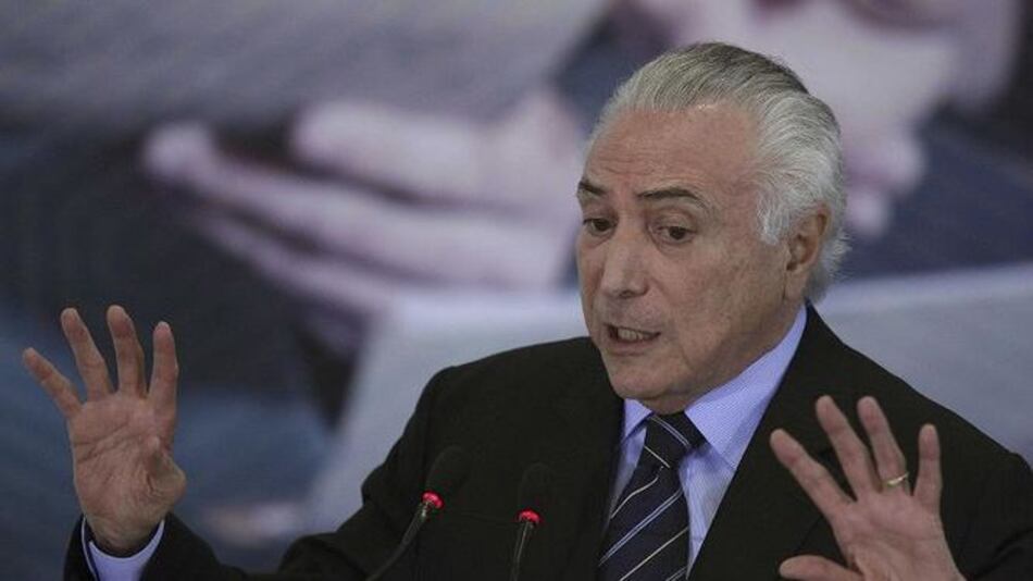 Brasil: Michel Temer espera ganar votación sobre cargos de sobornos