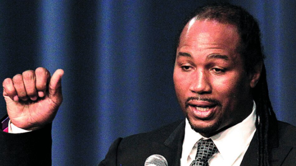 Lewis critica la pelea ente Mayweather y McGregor