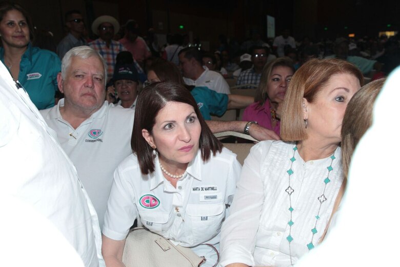 Carlos Afú vence a Marta de Martinelli en la vicepresidencia de CD