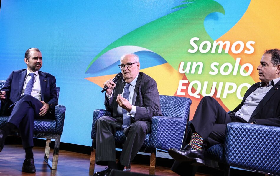 Mercantil Banco concluye compra de Capital Bank