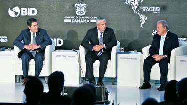 Firman acuerdo aduanero