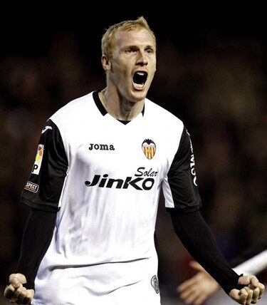 Barça ficha al defensa Jeremy Mathieu para las cuatro próximas temporadas