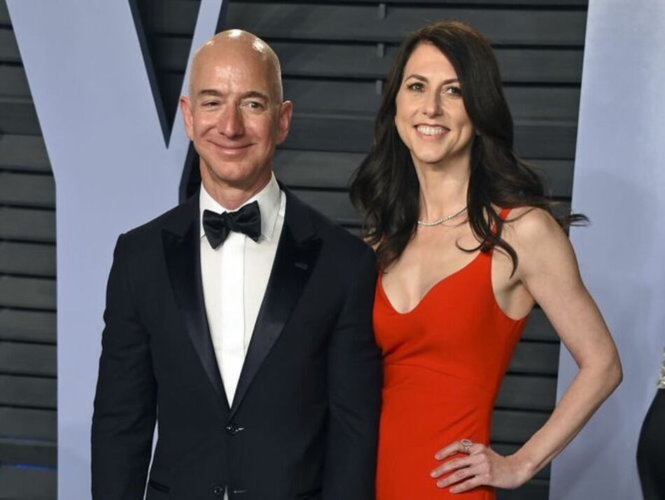 Bezos continuará al frente de Amazon; su exesposa le cede el 75% de las acciones de la pareja