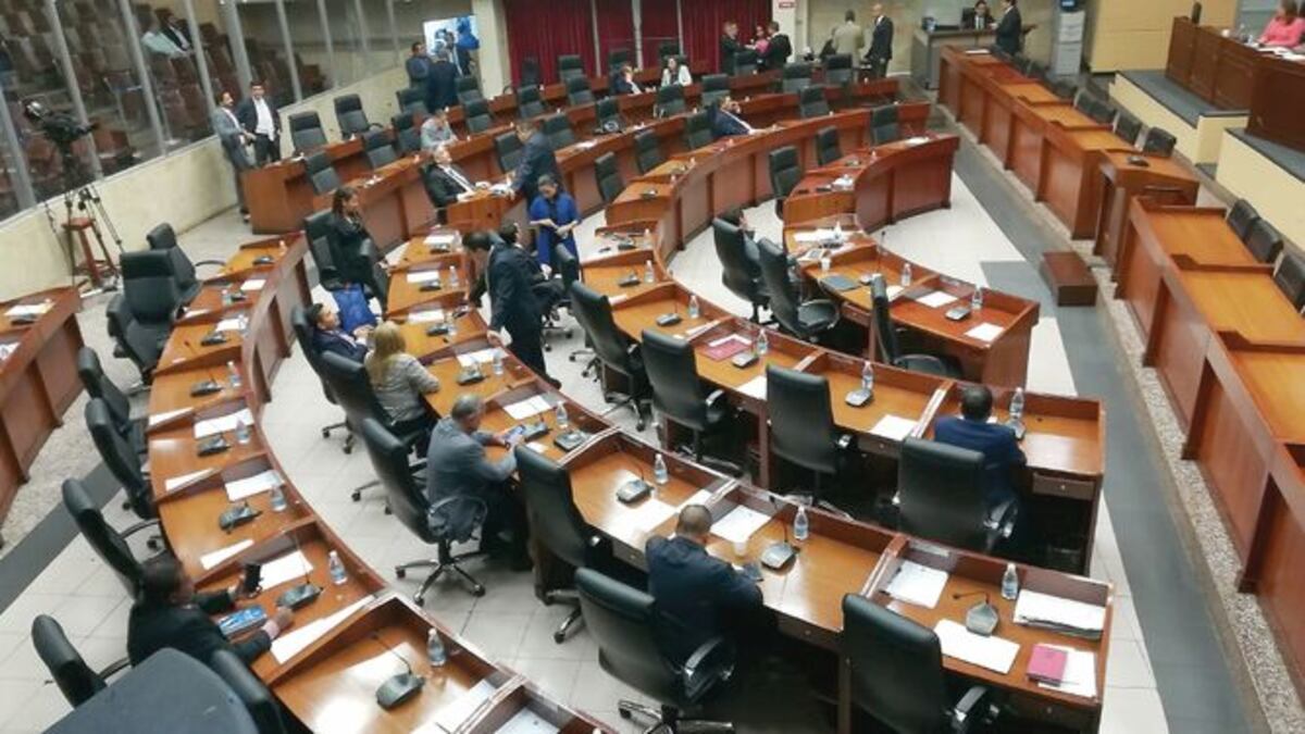 Dos ministros llevarán proyectos a la Asamblea Nacional