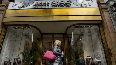 Michael Kors compra la firma de zapatos Jimmy Choo