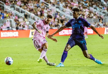 Messi y el Inter Miami siguen imparables y pasan a semifinales tras golear 4-0 a Charlotte