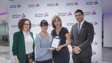 Empresas fueron reconocidas por sus trayectorias en AmCham Panamá