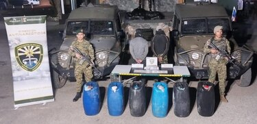 Tras decomiso de 408 litros de cocaína líquida condenan a dos panameños a 90 meses de prisión