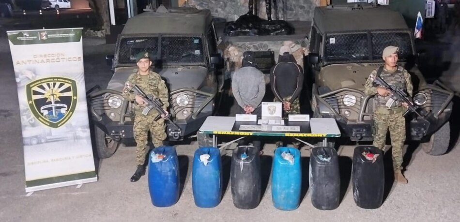 Tras decomiso de 408 litros de cocaína líquida condenan a dos panameños a 90 meses de prisión