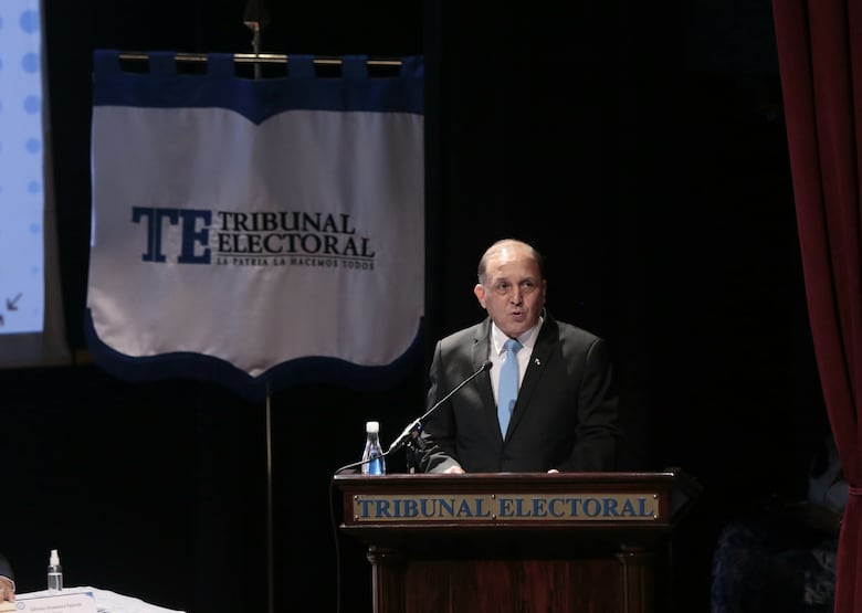 Heriberto Araúz pide no debilitar la institucionalidad del Tribunal Electoral