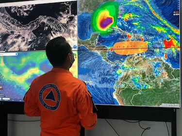 Onda tropical No. 46 es un riesgo para Panamá
