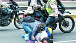 Venezolanos resisten la represión
