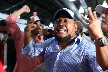 Raúl Pineda adquiere tierras nacionales a $170 la hectárea