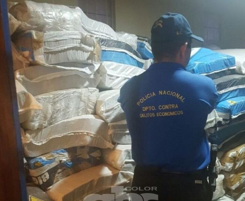 Encuentran 30 toneladas de billetes venezolanos en casa rural de Paraguay