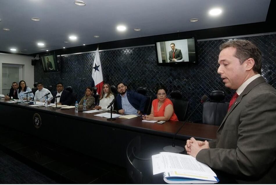 Comisión especial de la Asamblea cita al director de la Asep