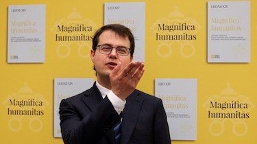 Quién es Christopher Olah, el pionero de la IA y cofundador de Anthropic clave en la encíclica de León XIV sobre las amenazas de esa tecnología