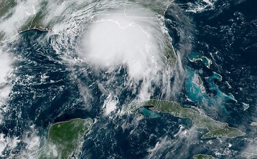 El huracán Sally amenaza a Estados Unidos, mientras Paulette gana fuerza al atravesar Bermudas