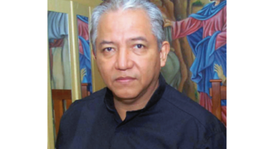 Sacerdote David Cosca no habría estado en la habitación