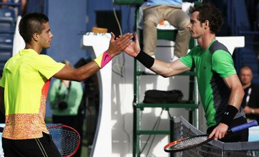 Coric sorprende y elimina por paliza a Murray en Dubai