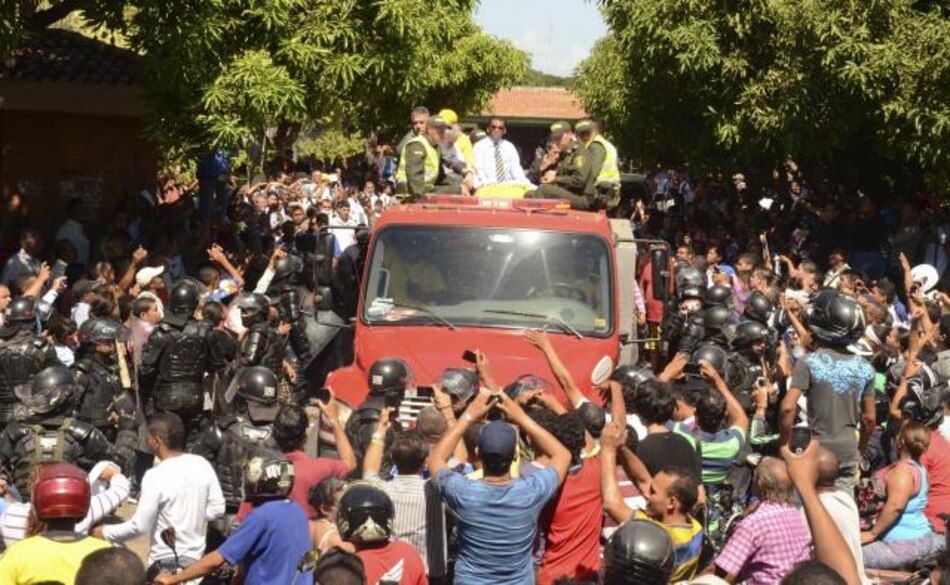 Misa y música en funeral de Diomedes Díaz